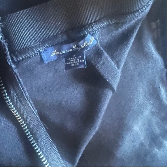 NWT American Eagle Women’s Pencil Skirt / Size 2/ Black Floral Crochet - Picture 11 of 16